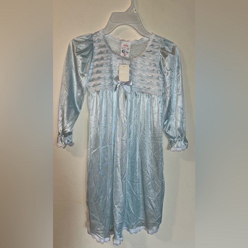 Vintage 1970/80s Girls Cassie Nightgown Blue Sxallop Trim Made in USA Size 8